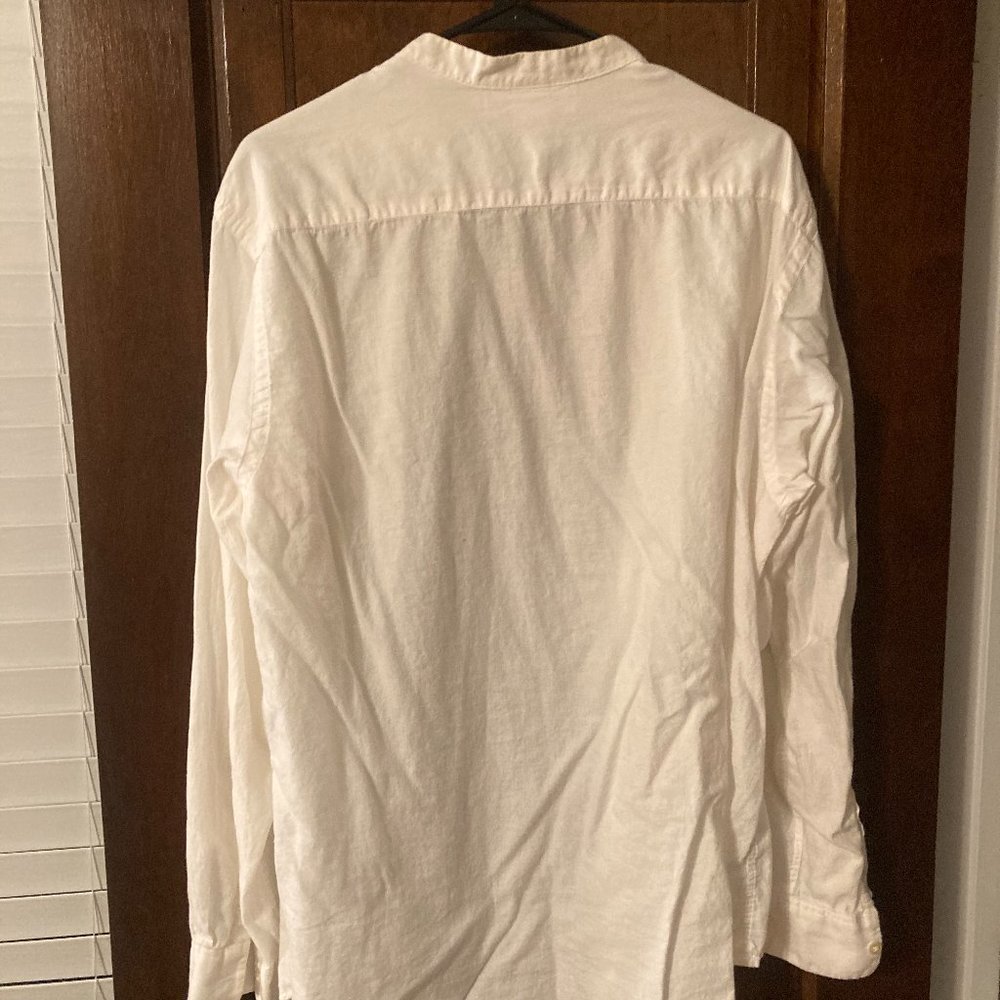 H&M collarless white shirt